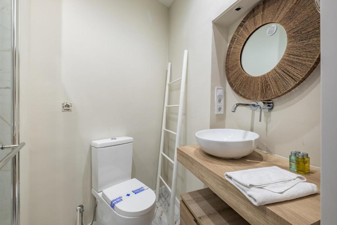 2 Bedrooms 2 Bathrooms Furnished - Plaza De España - Modern - Mintystay Apartamento