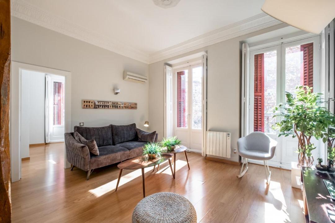 2 Bedrooms 2 Bathrooms Furnished - Plaza De España - Modern - Mintystay Apartamento *