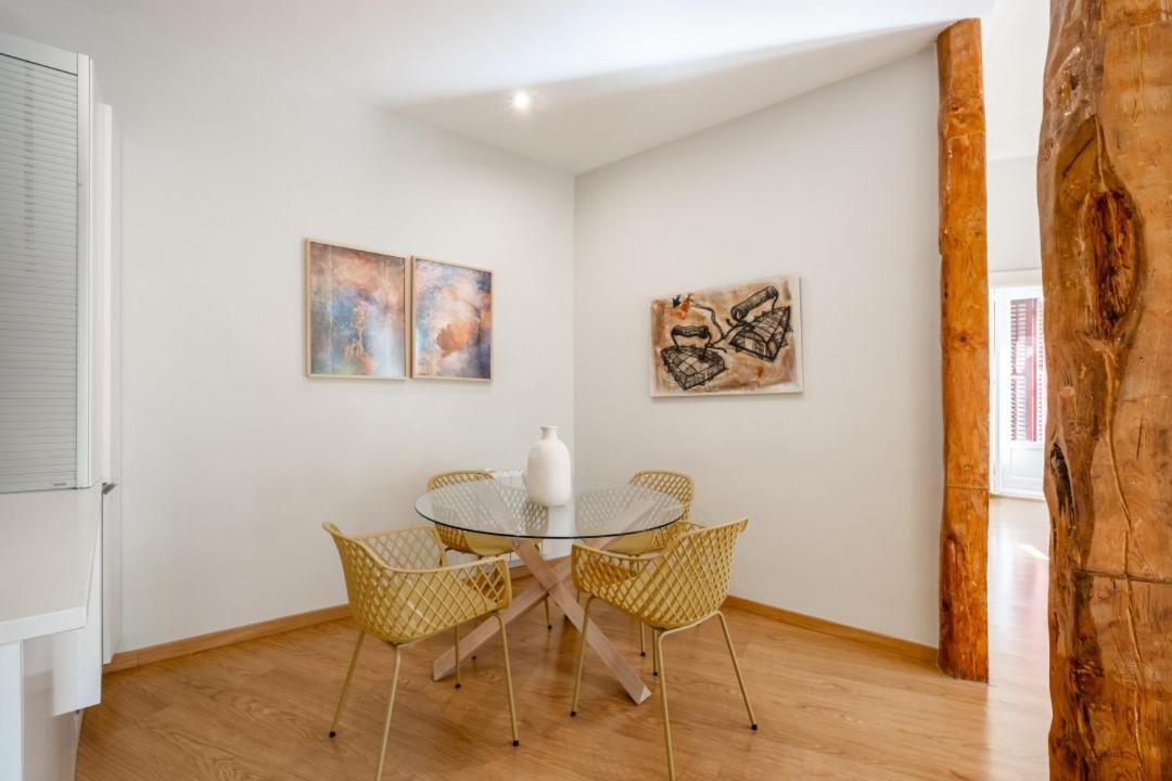 2 Bedrooms 2 Bathrooms Furnished - Plaza De España - Modern - Mintystay Apartamento